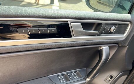 Volkswagen Touareg III, 2015 год, 2 540 000 рублей, 17 фотография