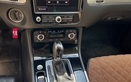 Volkswagen Touareg III, 2015 год, 2 540 000 рублей, 12 фотография