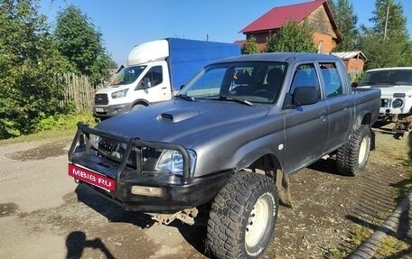 Mitsubishi L200 III рестайлинг, 2005 год, 600 000 рублей, 3 фотография