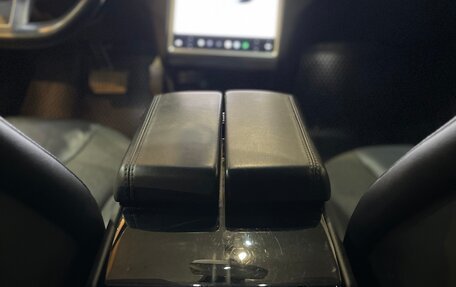 Tesla Model S I, 2014 год, 2 100 000 рублей, 8 фотография
