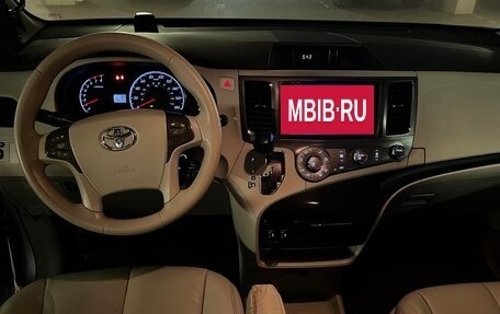 Toyota Sienna III, 2012 год, 2 250 000 рублей, 5 фотография