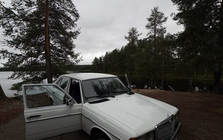 Mercedes-Benz W123, 1983 год, 250 000 рублей, 2 фотография