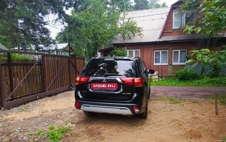 Mitsubishi Outlander III рестайлинг 3, 2019 год, 2 150 000 рублей, 5 фотография