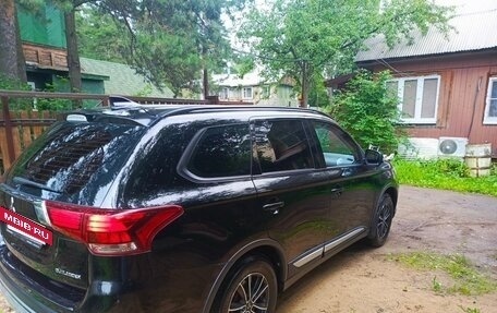 Mitsubishi Outlander III рестайлинг 3, 2019 год, 2 150 000 рублей, 3 фотография