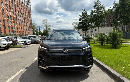 Volkswagen Tiguan, 2024 год, 4 590 000 рублей, 3 фотография