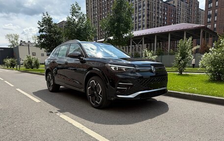 Volkswagen Tiguan, 2024 год, 4 590 000 рублей, 4 фотография