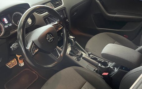 Skoda Octavia, 2017 год, 1 450 000 рублей, 6 фотография