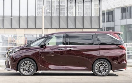 Lexus LM, 2024 год, 16 990 000 рублей, 5 фотография