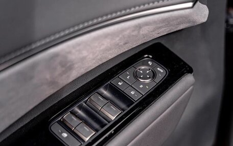 Lexus LM, 2024 год, 16 990 000 рублей, 9 фотография