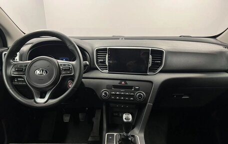 KIA Sportage IV рестайлинг, 2017 год, 1 555 000 рублей, 5 фотография