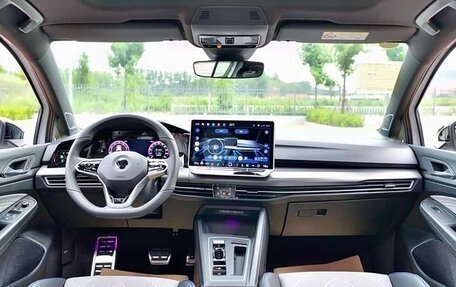 Volkswagen Golf VIII, 2025 год, 3 130 000 рублей, 8 фотография