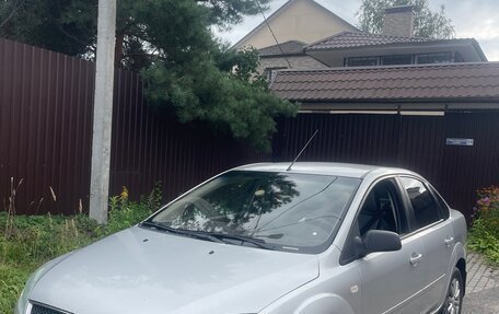 Ford Focus II рестайлинг, 2006 год, 379 000 рублей, 2 фотография
