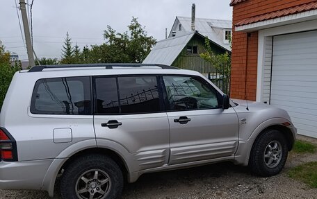 Mitsubishi Montero III, 2000 год, 700 000 рублей, 3 фотография