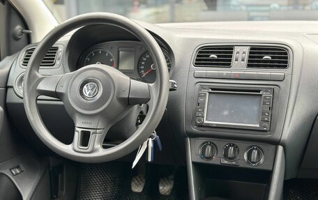 Volkswagen Polo VI (EU Market), 2015 год, 735 000 рублей, 19 фотография