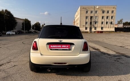 MINI Hatch, 2011 год, 1 190 000 рублей, 31 фотография
