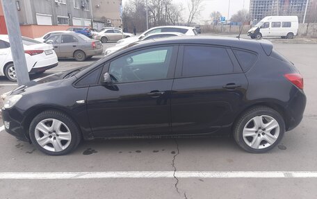 Opel Astra J, 2012 год, 600 000 рублей, 10 фотография