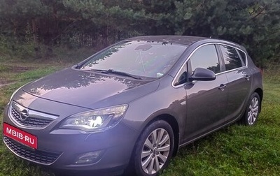 Opel Astra J, 2010 год, 690 000 рублей, 1 фотография