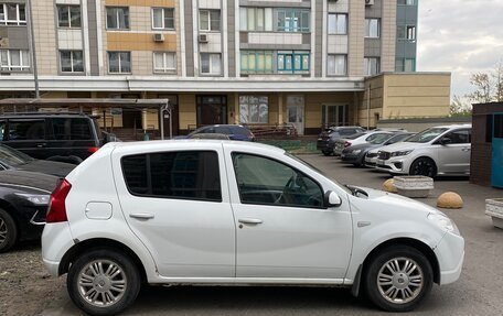 Renault Sandero I, 2014 год, 450 000 рублей, 3 фотография
