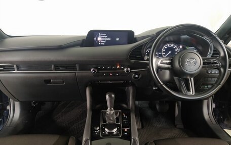 Mazda 3, 2019 год, 1 670 000 рублей, 11 фотография