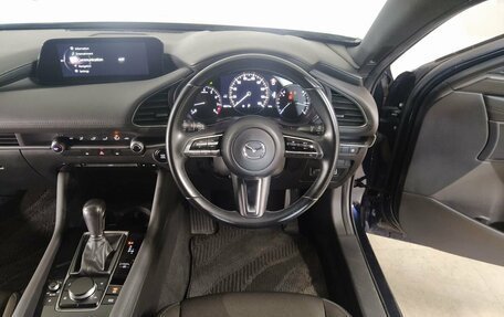 Mazda 3, 2019 год, 1 670 000 рублей, 13 фотография