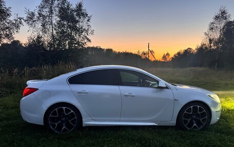 Opel Insignia OPC I рестайлинг, 2013 год, 2 400 000 рублей, 2 фотография