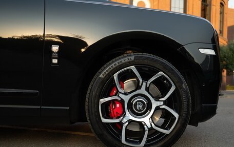 Rolls-Royce Cullinan, 2020 год, 42 000 000 рублей, 7 фотография