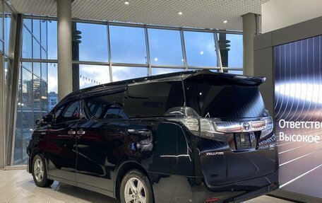 Toyota Vellfire II, 2017 год, 3 035 000 рублей, 12 фотография