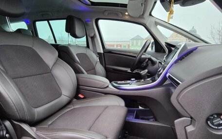 Renault Espace V рестайлинг, 2018 год, 1 800 000 рублей, 9 фотография
