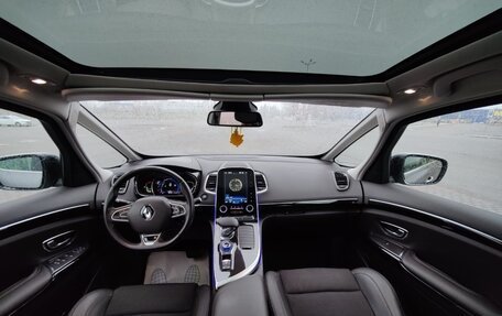 Renault Espace V рестайлинг, 2018 год, 1 800 000 рублей, 10 фотография