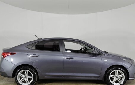 Hyundai Solaris II рестайлинг, 2021 год, 1 630 000 рублей, 4 фотография
