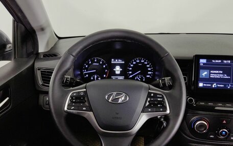 Hyundai Solaris II рестайлинг, 2021 год, 1 630 000 рублей, 12 фотография