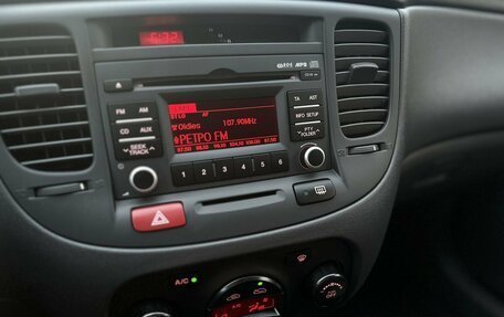 KIA Rio II, 2011 год, 790 000 рублей, 10 фотография