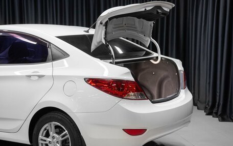 Hyundai Solaris II рестайлинг, 2012 год, 800 000 рублей, 5 фотография