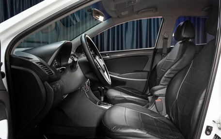 Hyundai Solaris II рестайлинг, 2012 год, 800 000 рублей, 6 фотография