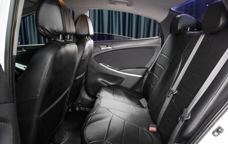 Hyundai Solaris II рестайлинг, 2012 год, 800 000 рублей, 15 фотография