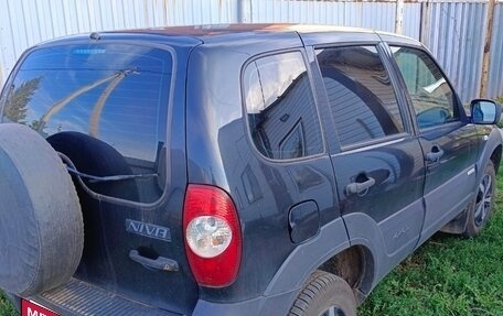 Chevrolet Niva I рестайлинг, 2018 год, 770 000 рублей, 2 фотография