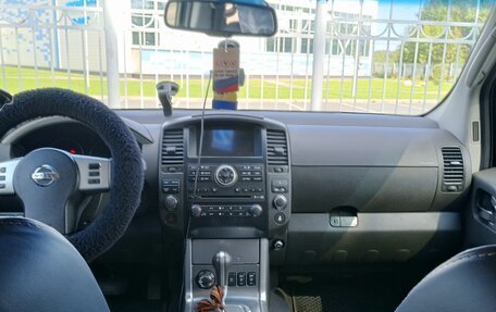 Nissan Pathfinder, 2010 год, 1 500 000 рублей, 18 фотография