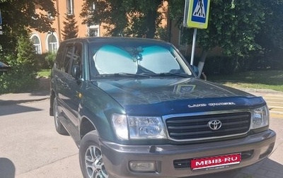 Toyota Land Cruiser 100 рестайлинг 2, 2001 год, 1 700 000 рублей, 1 фотография