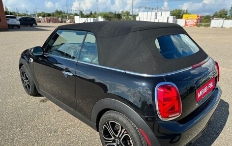 MINI Cabrio, 2018 год, 1 800 000 рублей, 1 фотография