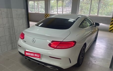 Mercedes-Benz C-Класс, 2019 год, 3 320 000 рублей, 4 фотография