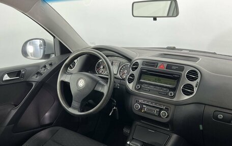 Volkswagen Tiguan I, 2010 год, 1 090 000 рублей, 14 фотография