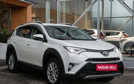 Toyota RAV4, 2017 год, 2 649 000 рублей, 5 фотография