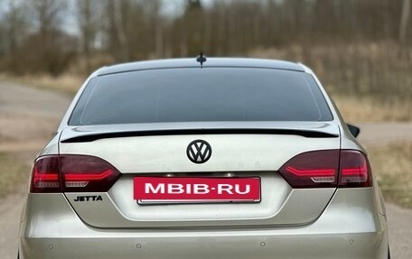 Volkswagen Jetta VI, 2012 год, 1 550 000 рублей, 23 фотография