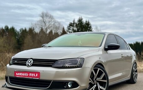 Volkswagen Jetta VI, 2012 год, 1 550 000 рублей, 20 фотография