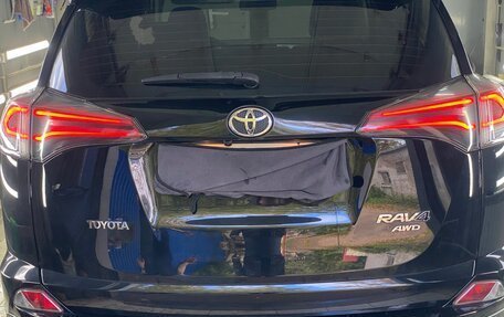 Toyota RAV4, 2017 год, 2 800 000 рублей, 7 фотография