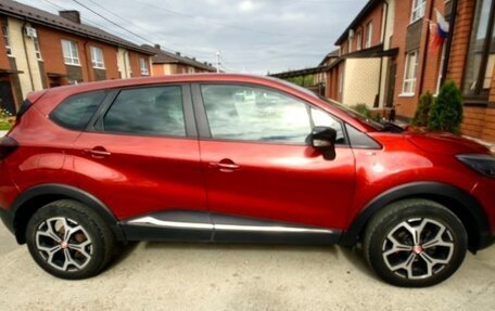 Renault Kaptur I рестайлинг, 2018 год, 1 330 000 рублей, 3 фотография