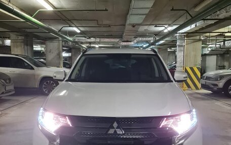 Mitsubishi Outlander III рестайлинг 3, 2021 год, 2 300 000 рублей, 1 фотография