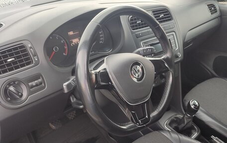 Volkswagen Polo VI (EU Market), 2016 год, 950 000 рублей, 35 фотография