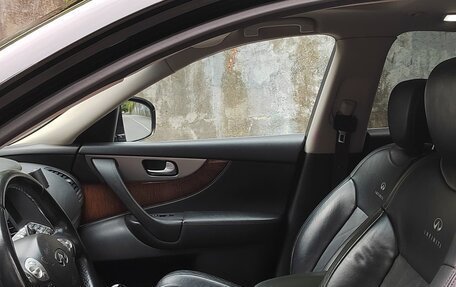 Infiniti FX II, 2013 год, 2 000 000 рублей, 2 фотография
