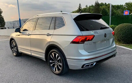 Volkswagen Tiguan II, 2022 год, 2 550 777 рублей, 6 фотография